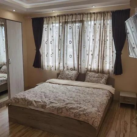 дани Dani