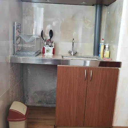 дани Dani Apartamento Kazanlŭk