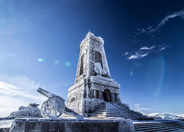 дани Dani Kazanlŭk